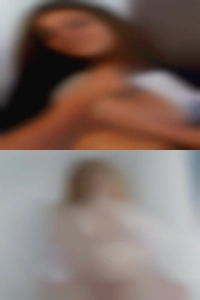 AZ actually nude having sex.
